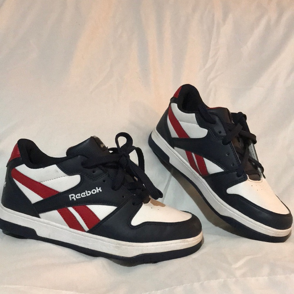 Size 7 Men's HEELYS Reebok Low Rolling ShoesWhite/Navy/Red